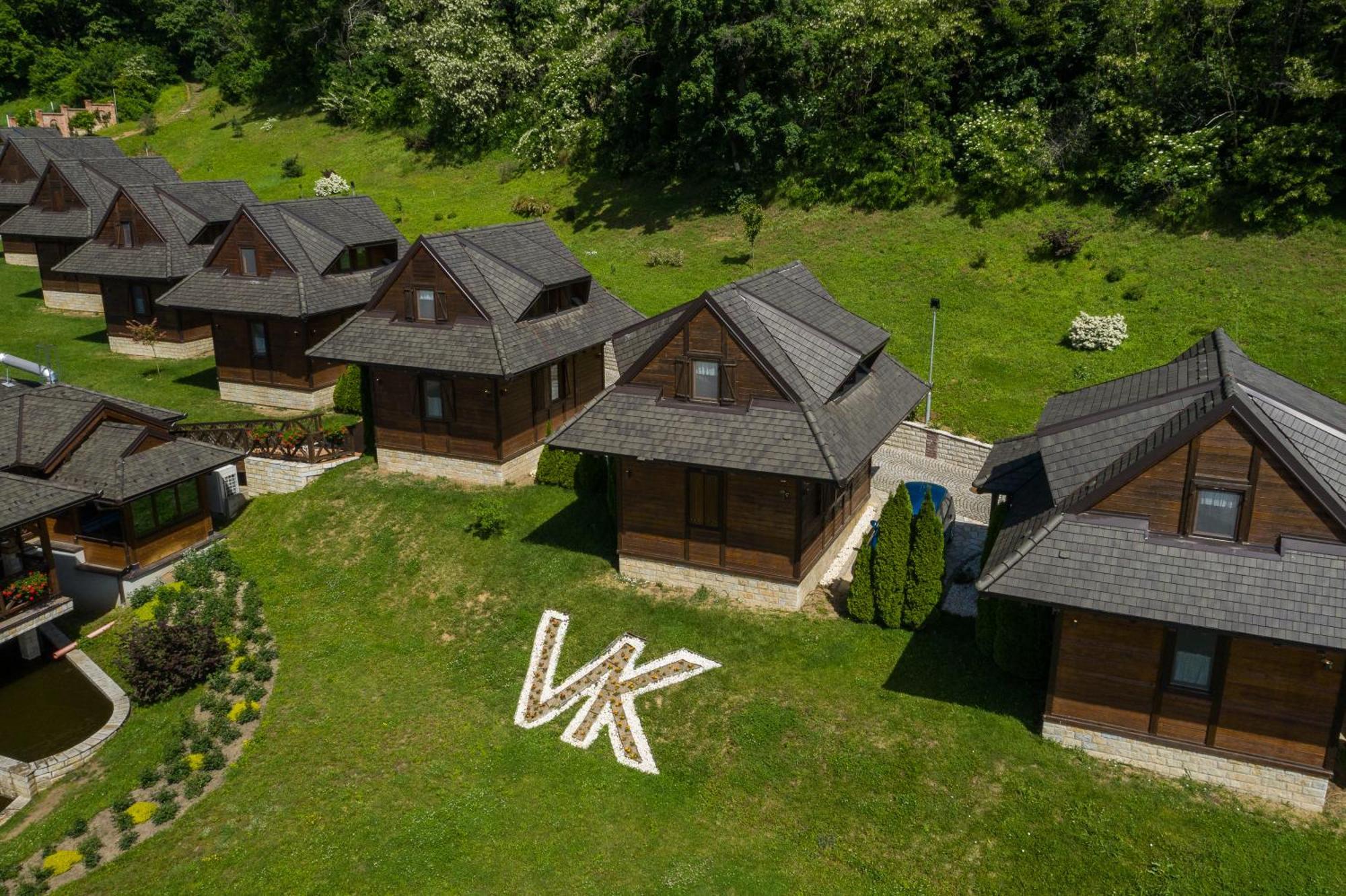 Etno Naselje Vrdnicka Kula Otel Vrdnik Dış mekan fotoğraf